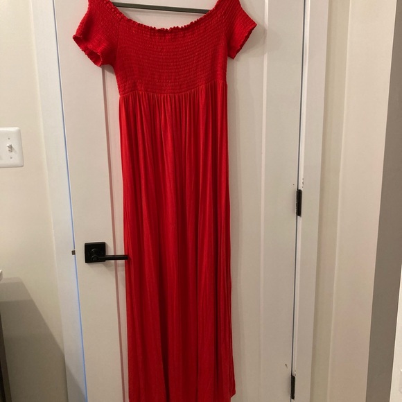 Isabel Maternity by Ingrid & Isabel red shirt Sleeve Maxi Sundress - Picture 2 of 6